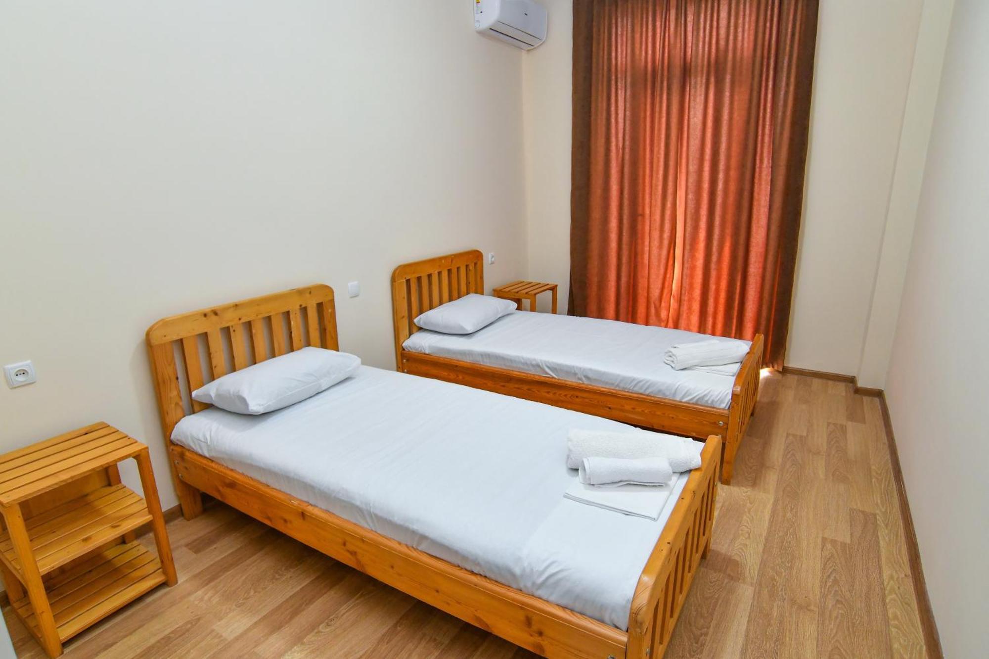 Just Inn Koetaisi Buitenkant foto